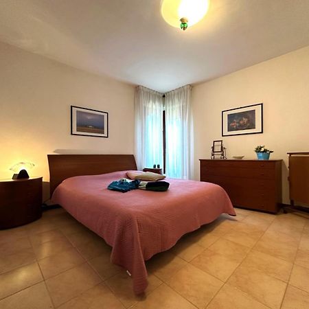 Residenza Porta Del Mare Lägenhet Lignano Sabbiadoro Exteriör bild