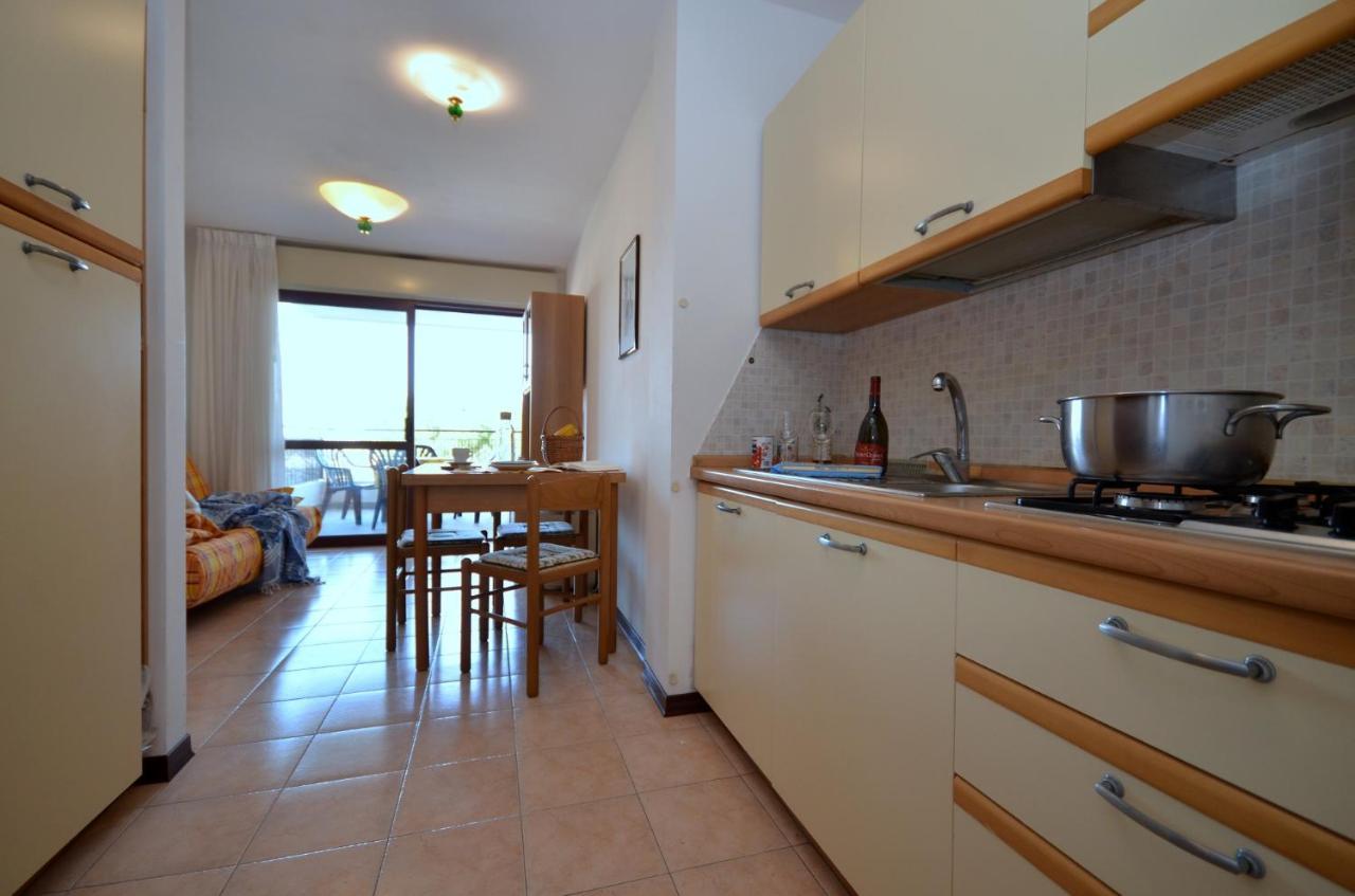 Residenza Porta Del Mare Lägenhet Lignano Sabbiadoro Exteriör bild