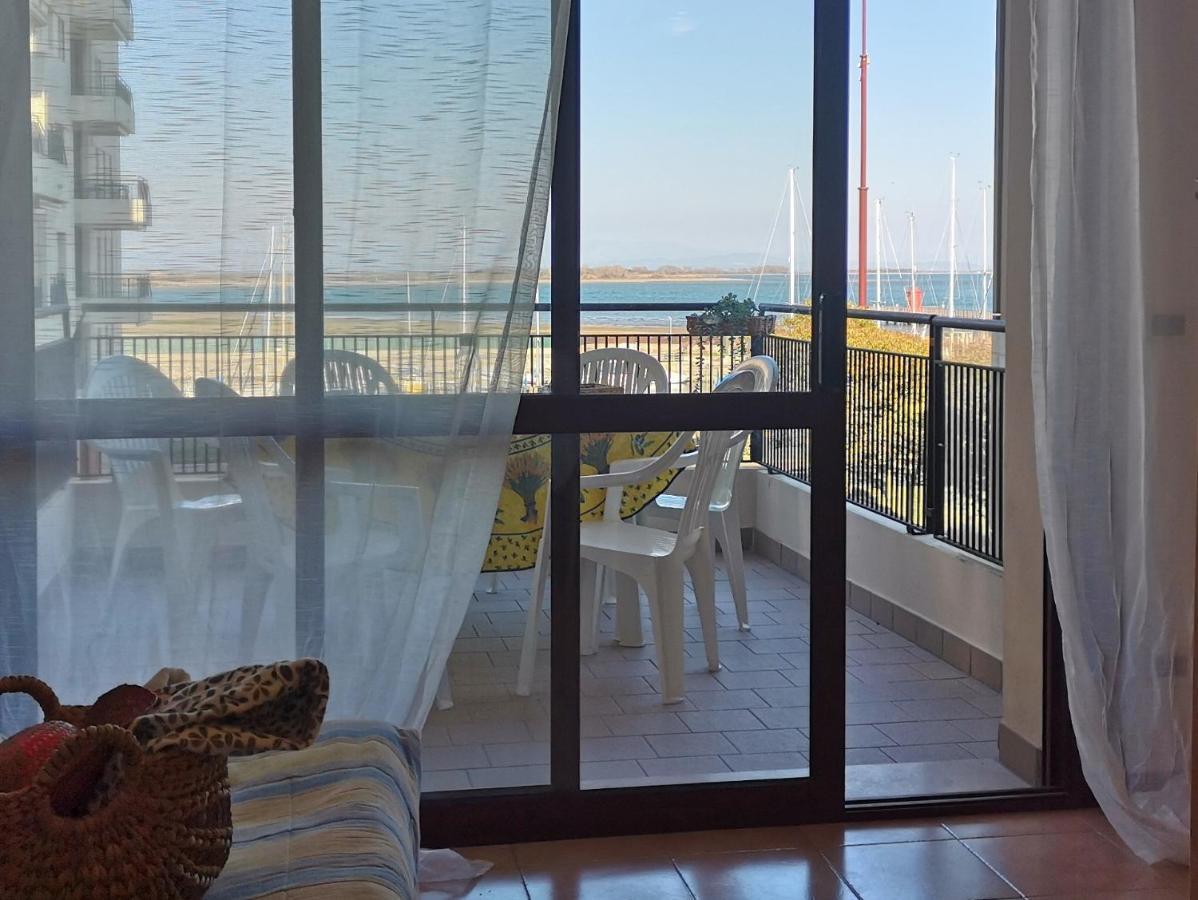 Residenza Porta Del Mare Lägenhet Lignano Sabbiadoro Exteriör bild