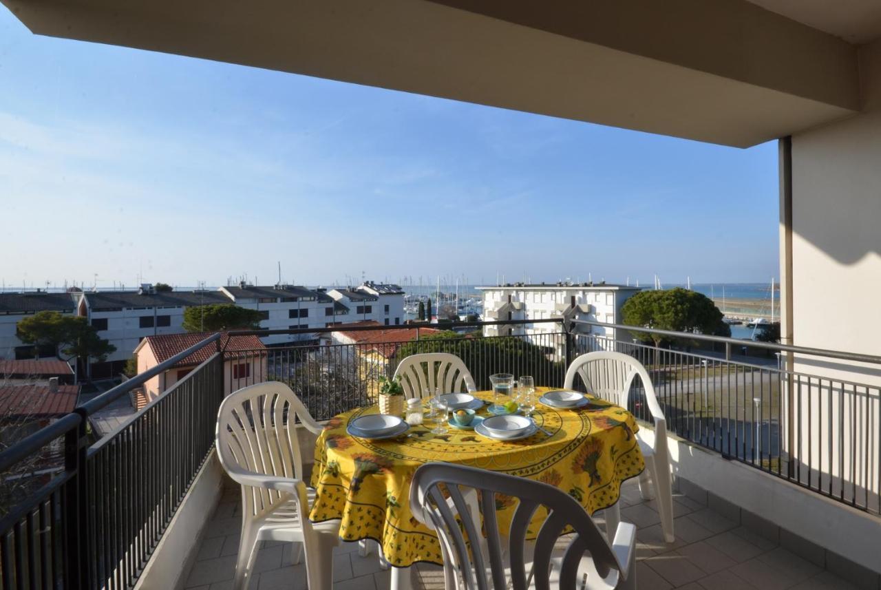 Residenza Porta Del Mare Lägenhet Lignano Sabbiadoro Exteriör bild