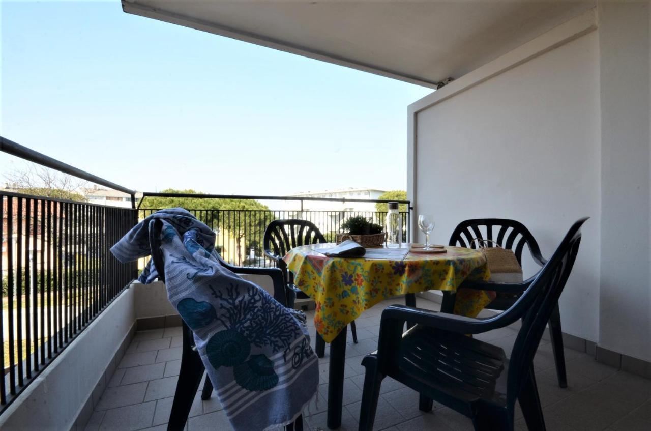 Residenza Porta Del Mare Lägenhet Lignano Sabbiadoro Exteriör bild