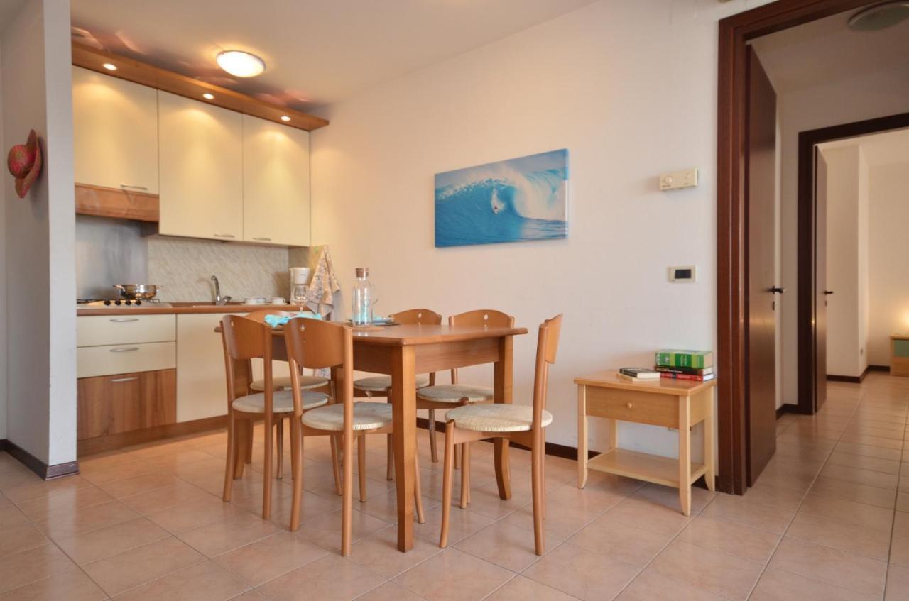 Residenza Porta Del Mare Lägenhet Lignano Sabbiadoro Exteriör bild